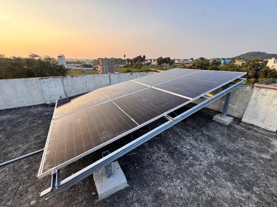 Rooftop solar panel installation by Shakthi Solar in the Mumbai region